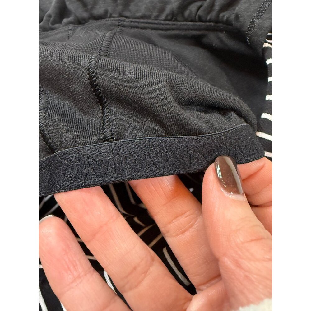 Lululemon Ivivva Black Striped Racerback Active Tank Keyhole back (bin FF120) - Picture 2 of 6